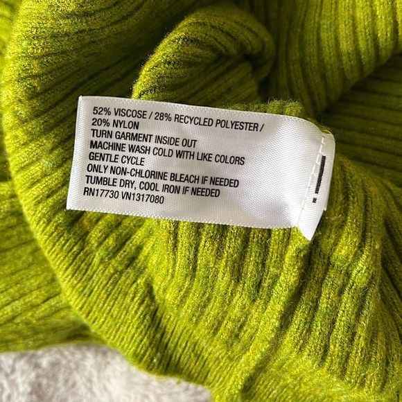 2/$20 ✨NWOT Wild Fable Knit Sweater Tank Top Cami Green Apple Size M 🍏 - Picture 8 of 8